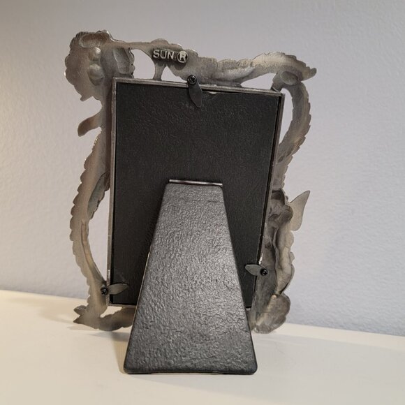 Vintage Pewter Angel Photo Frame with Flowers - Picture 5 of 5